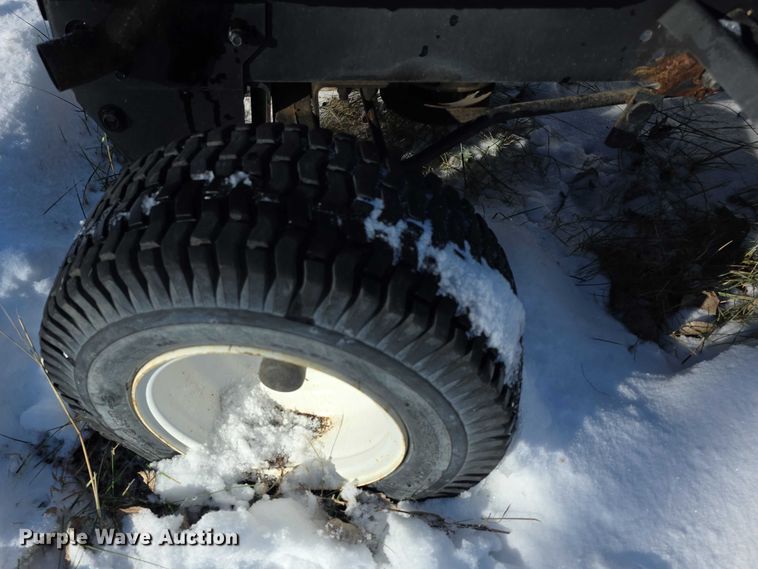 image for item DZ3642 (3) lawn mowers