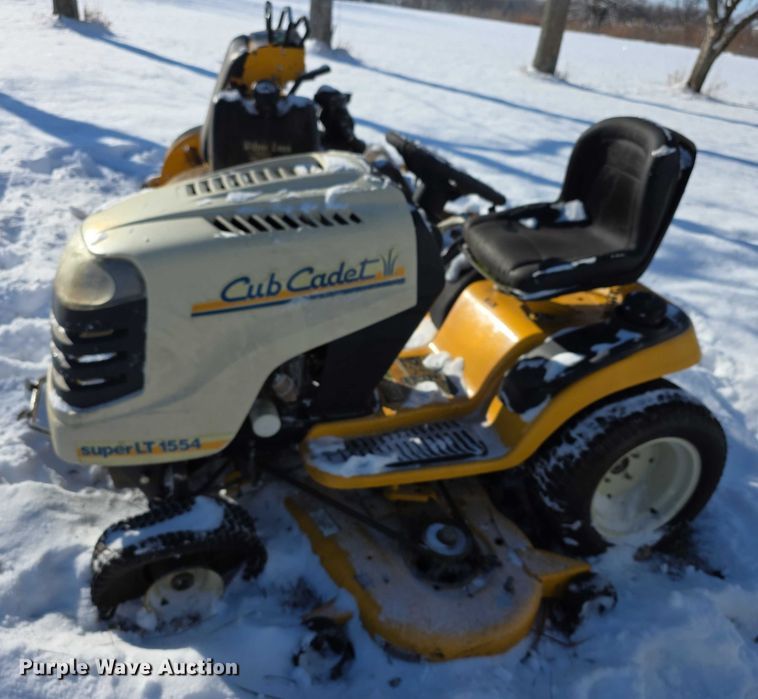 image for item DZ3642 (3) lawn mowers