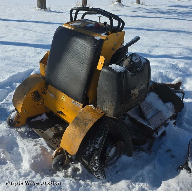 image for item DZ3642 (3) lawn mowers