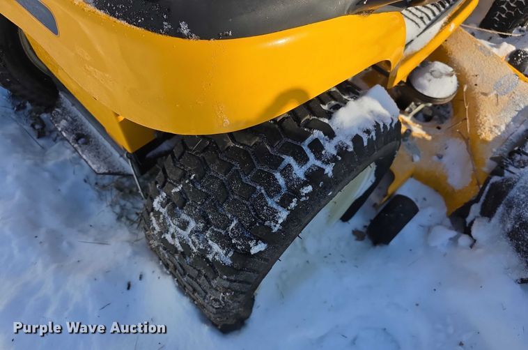 image for item DZ3642 (3) lawn mowers