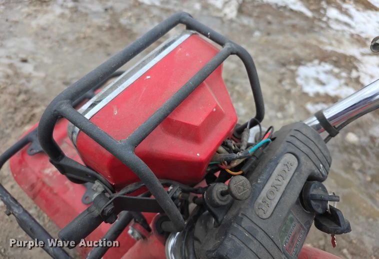 image for item DZ3654 1984 Honda ATC Big Red ATV