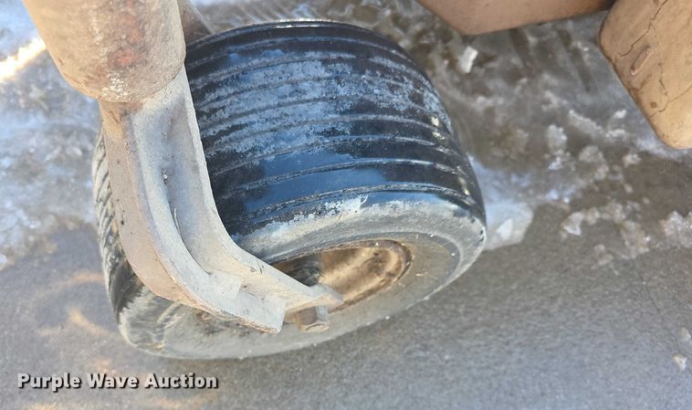 image for item DZ3656 Grasshopper 618 ZTR lawn mower