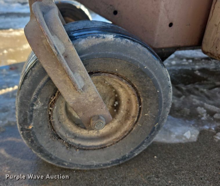 image for item DZ3656 Grasshopper 618 ZTR lawn mower