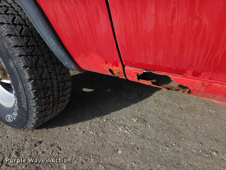 image for item DZ3659 1993 Dodge Ram Charger SUV