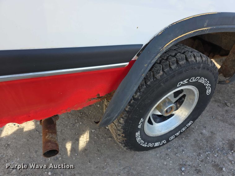 image for item DZ3659 1993 Dodge Ram Charger SUV