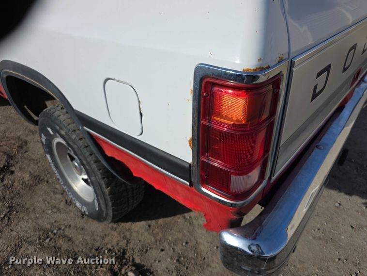 image for item DZ3659 1993 Dodge Ram Charger SUV