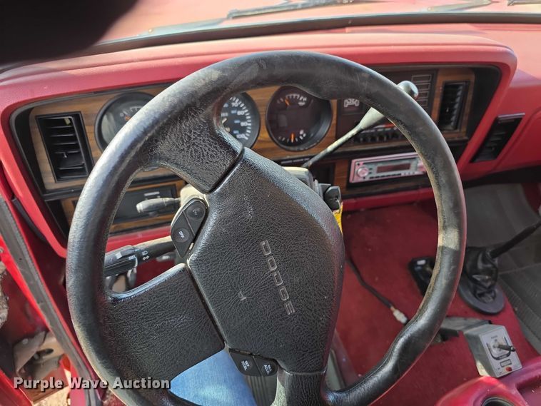 image for item DZ3659 1993 Dodge Ram Charger SUV