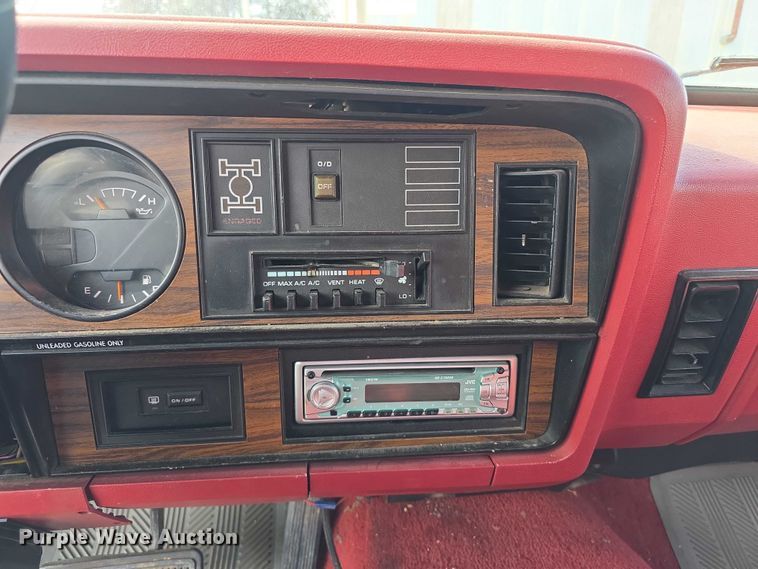 image for item DZ3659 1993 Dodge Ram Charger SUV