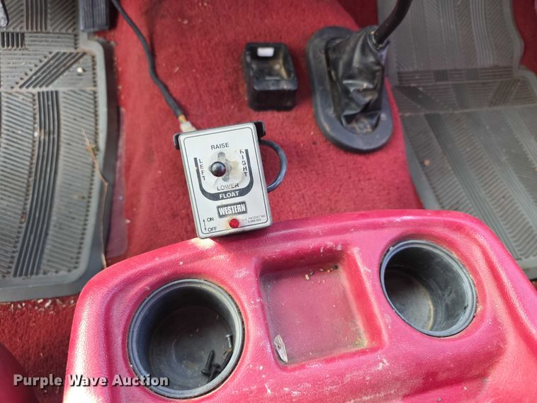 image for item DZ3659 1993 Dodge Ram Charger SUV