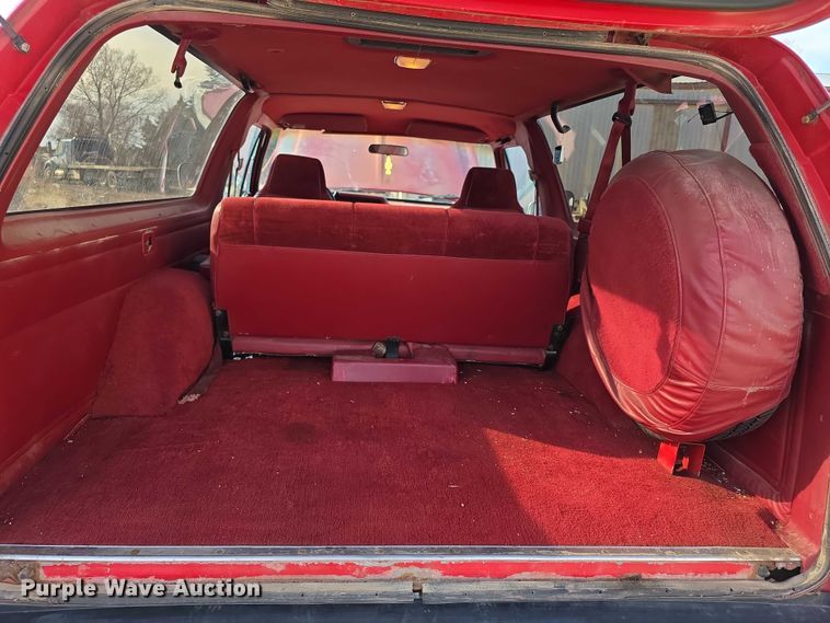 image for item DZ3659 1993 Dodge Ram Charger SUV