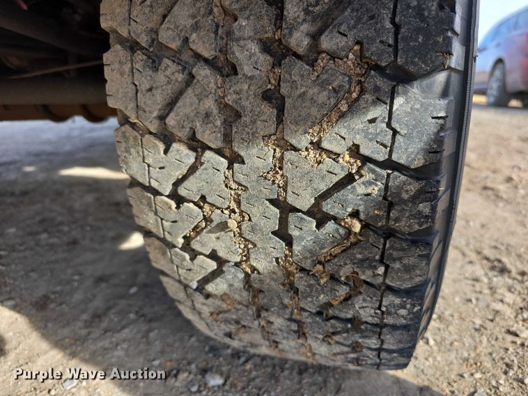 image for item DZ3659 1993 Dodge Ram Charger SUV