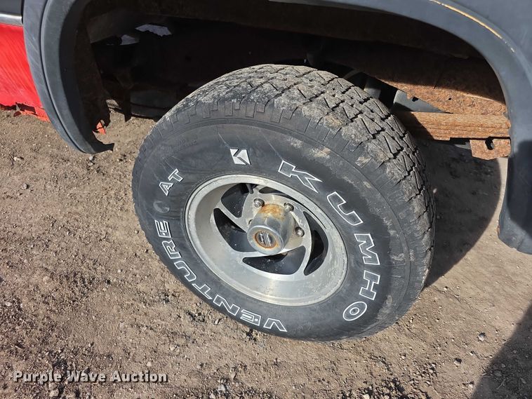 image for item DZ3659 1993 Dodge Ram Charger SUV