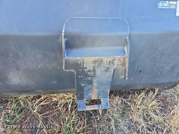 image for item DZ3664 2022 New Holland 210SM skid steer bucket