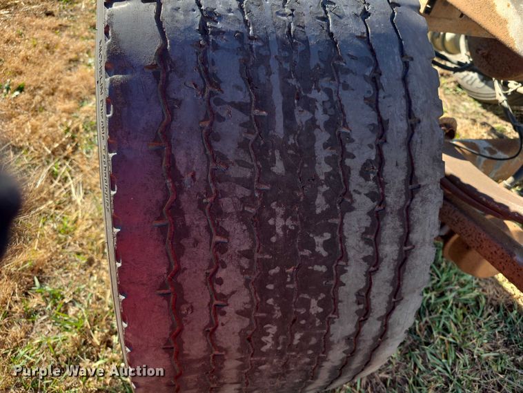 image for item DZ3665 1999 Hutch rear axle assembly