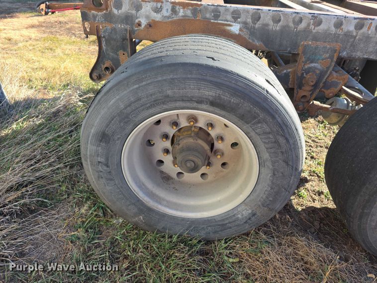 image for item DZ3665 1999 Hutch rear axle assembly