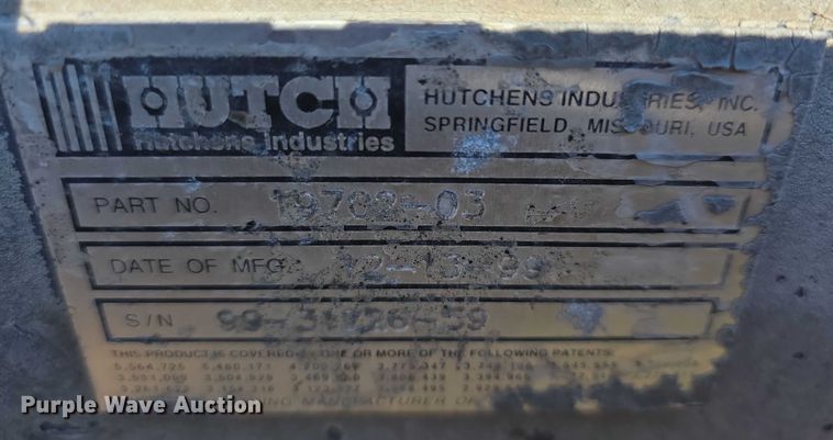 image for item DZ3665 1999 Hutch rear axle assembly