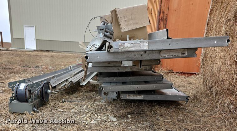 image for item DZ3679 Delden garage door