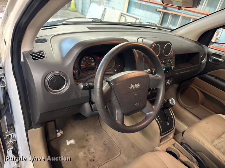 image for item EA2033 2010 Jeep Compass SUV