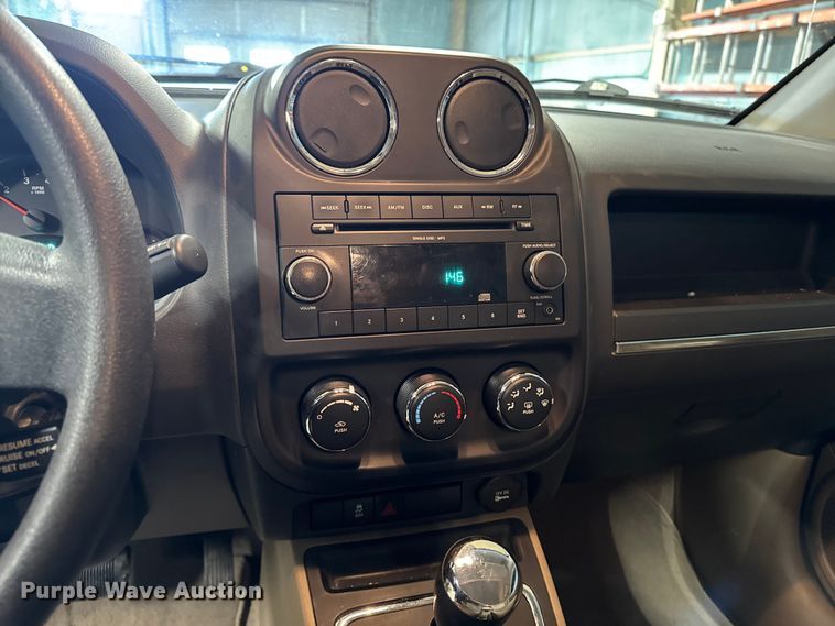 image for item EA2033 2010 Jeep Compass SUV