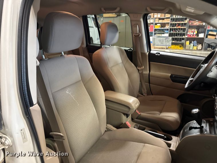 image for item EA2033 2010 Jeep Compass SUV