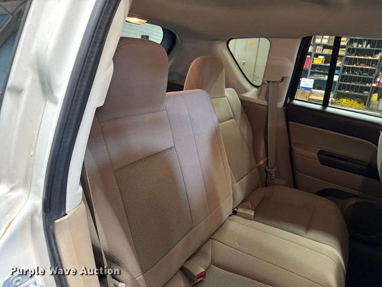 image for item EA2033 2010 Jeep Compass SUV