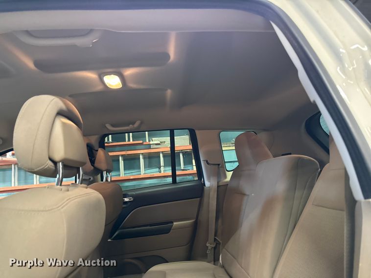 image for item EA2033 2010 Jeep Compass SUV