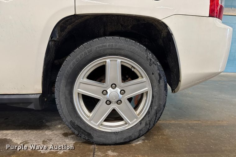 image for item EA2033 2010 Jeep Compass SUV