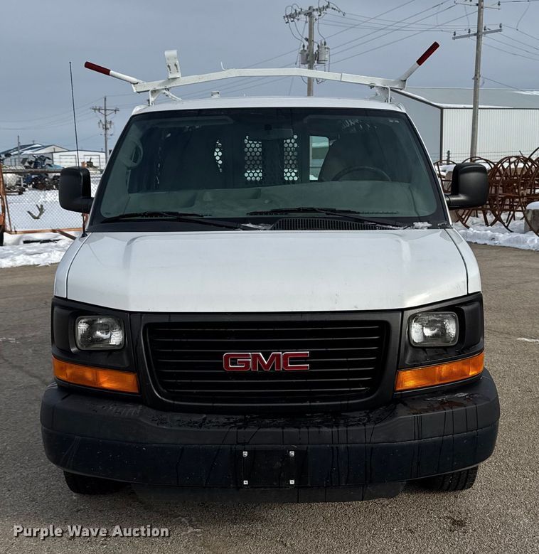 image for item EA2034 2013 GMC Savana G2500 van