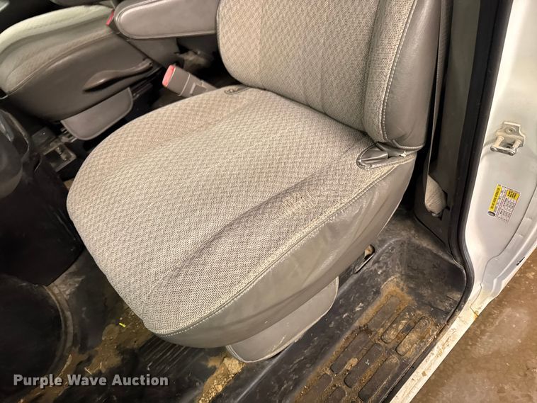 image for item EA2034 2013 GMC Savana G2500 van