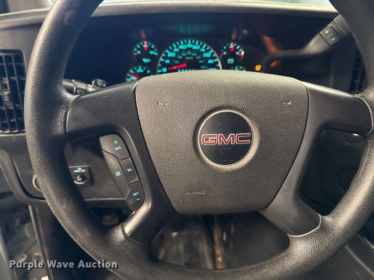 image for item EA2034 2013 GMC Savana G2500 van