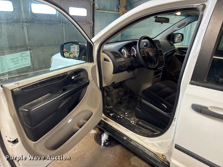 image for item EA2035 2014 RAM Cargo Van van