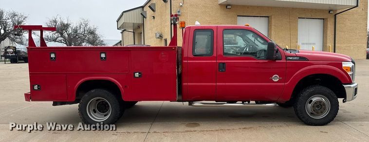 image for item EA2095 2015 Ford F350 Super Duty XL SuperCab utility bed pickup truck