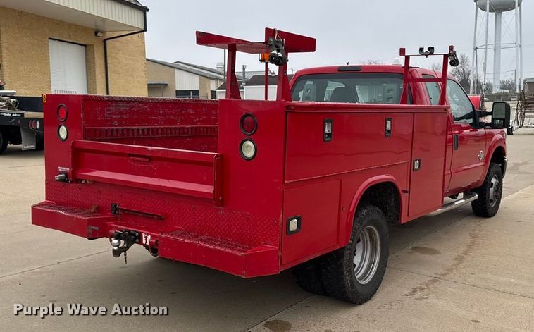 image for item EA2095 2015 Ford F350 Super Duty XL SuperCab utility bed pickup truck