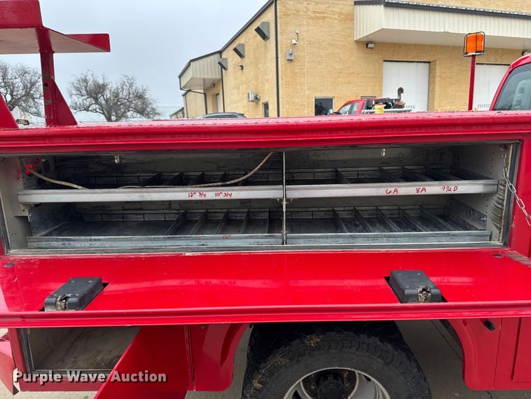 image for item EA2095 2015 Ford F350 Super Duty XL SuperCab utility bed pickup truck