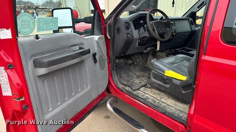 image for item EA2095 2015 Ford F350 Super Duty XL SuperCab utility bed pickup truck