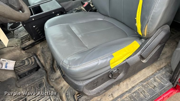 image for item EA2095 2015 Ford F350 Super Duty XL SuperCab utility bed pickup truck