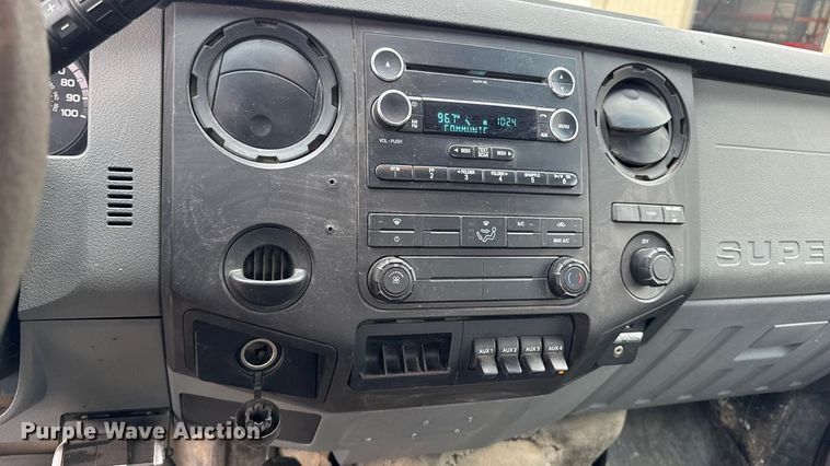 image for item EA2095 2015 Ford F350 Super Duty XL SuperCab utility bed pickup truck