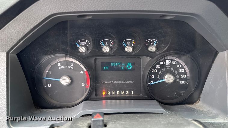 image for item EA2095 2015 Ford F350 Super Duty XL SuperCab utility bed pickup truck