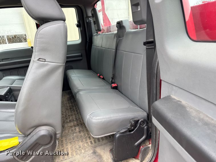 image for item EA2095 2015 Ford F350 Super Duty XL SuperCab utility bed pickup truck