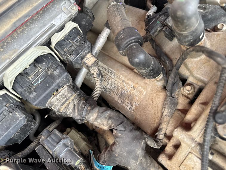 image for item EA2095 2015 Ford F350 Super Duty XL SuperCab utility bed pickup truck