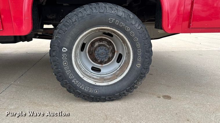 image for item EA2095 2015 Ford F350 Super Duty XL SuperCab utility bed pickup truck