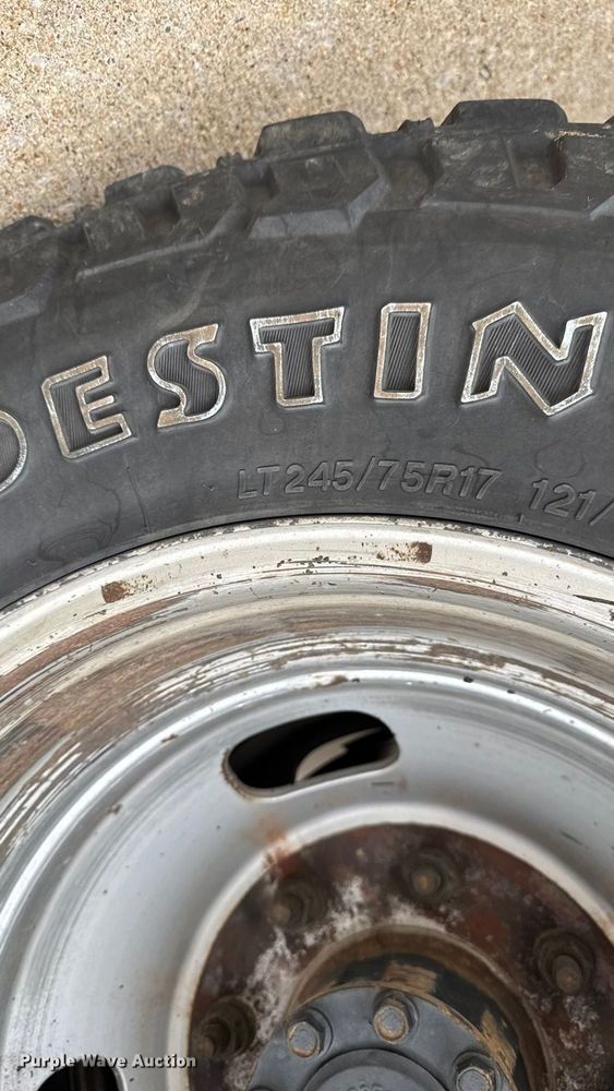 image for item EA2095 2015 Ford F350 Super Duty XL SuperCab utility bed pickup truck