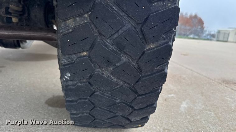 image for item EA2095 2015 Ford F350 Super Duty XL SuperCab utility bed pickup truck