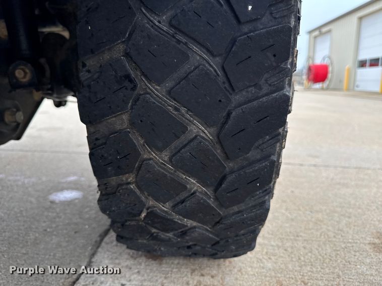 image for item EA2095 2015 Ford F350 Super Duty XL SuperCab utility bed pickup truck