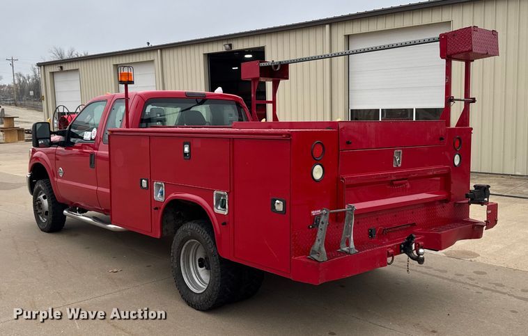image for item EA2096 2015 Ford F350 Super Duty SuperCab utility bed pickup truck