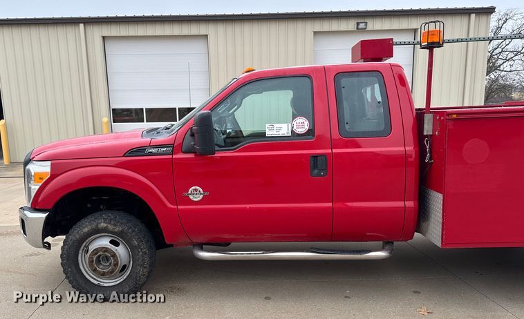 image for item EA2096 2015 Ford F350 Super Duty SuperCab utility bed pickup truck