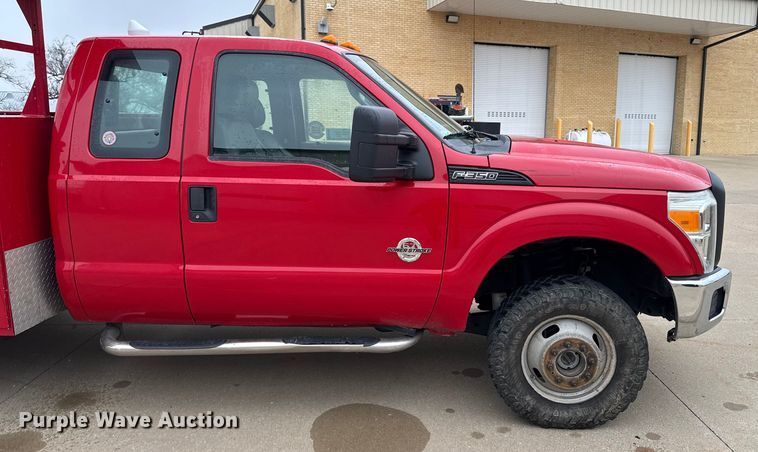 image for item EA2096 2015 Ford F350 Super Duty SuperCab utility bed pickup truck