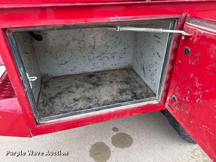 image for item EA2096 2015 Ford F350 Super Duty SuperCab utility bed pickup truck