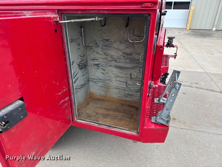 image for item EA2096 2015 Ford F350 Super Duty SuperCab utility bed pickup truck