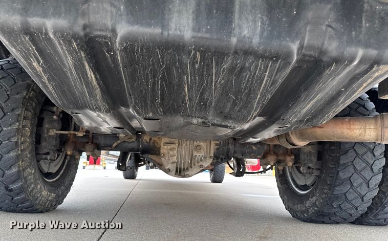 image for item EA2096 2015 Ford F350 Super Duty SuperCab utility bed pickup truck